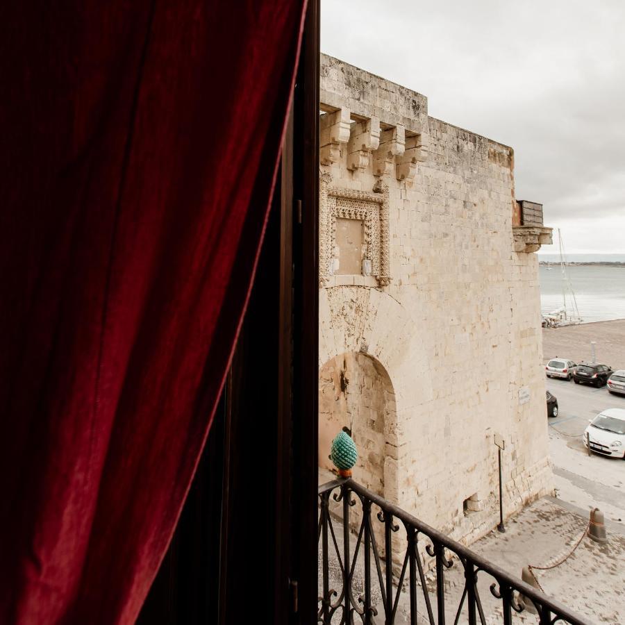 Bed and Breakfast Palazzo Giunta - Porta Marina Ortigia Сиракузы Экстерьер фото