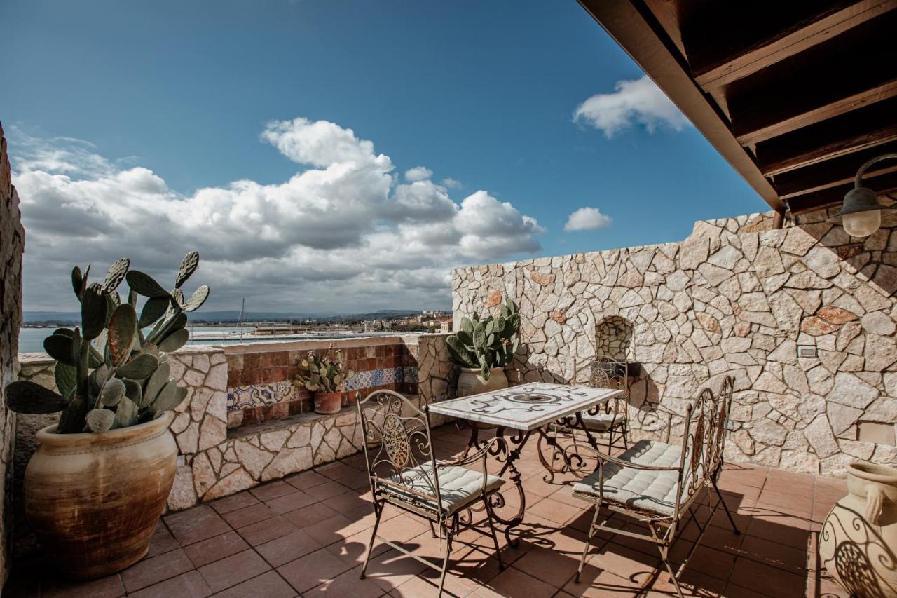 Bed and Breakfast Palazzo Giunta - Porta Marina Ortigia Сиракузы Экстерьер фото