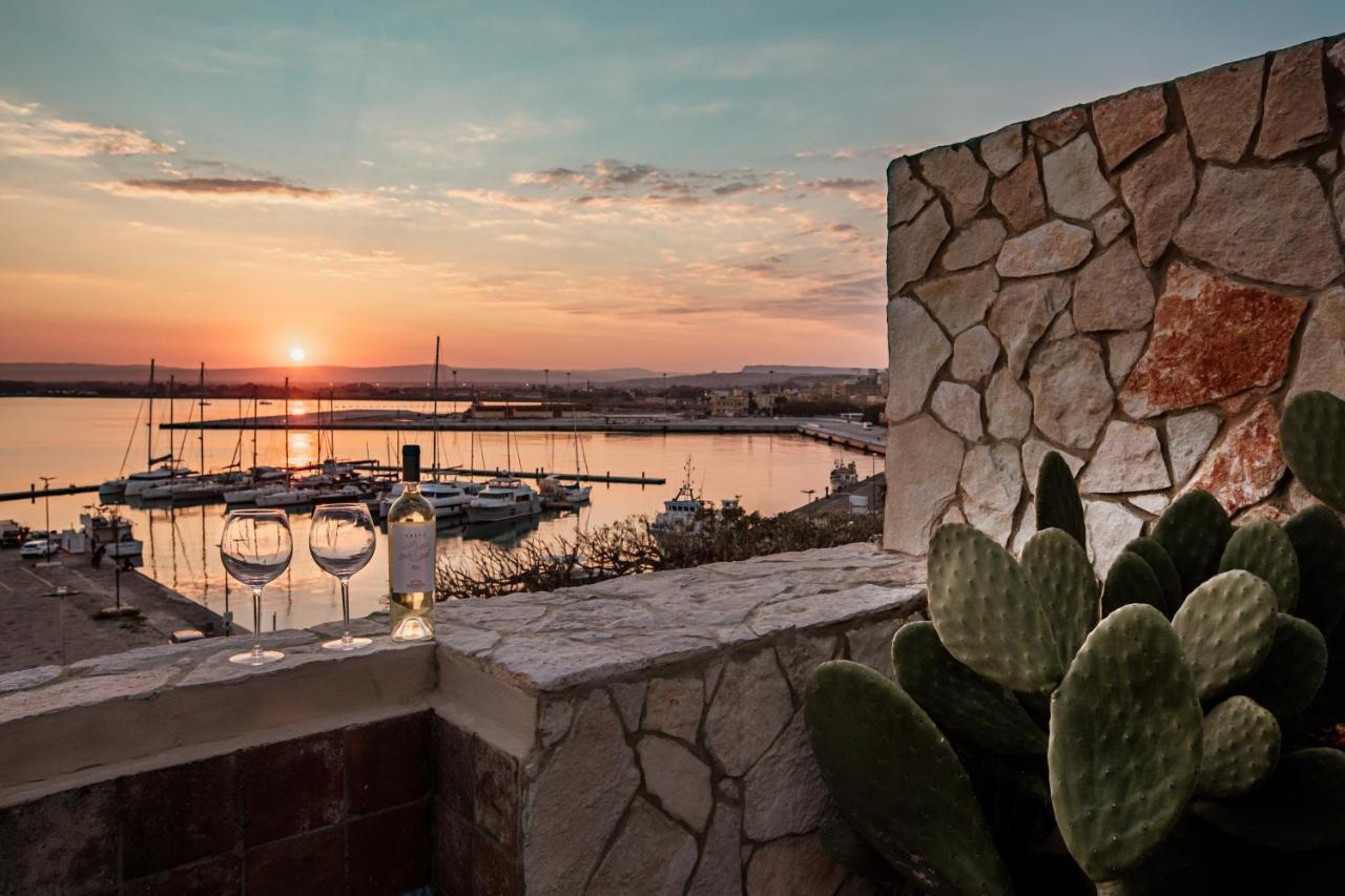 Bed and Breakfast Palazzo Giunta - Porta Marina Ortigia Сиракузы Экстерьер фото