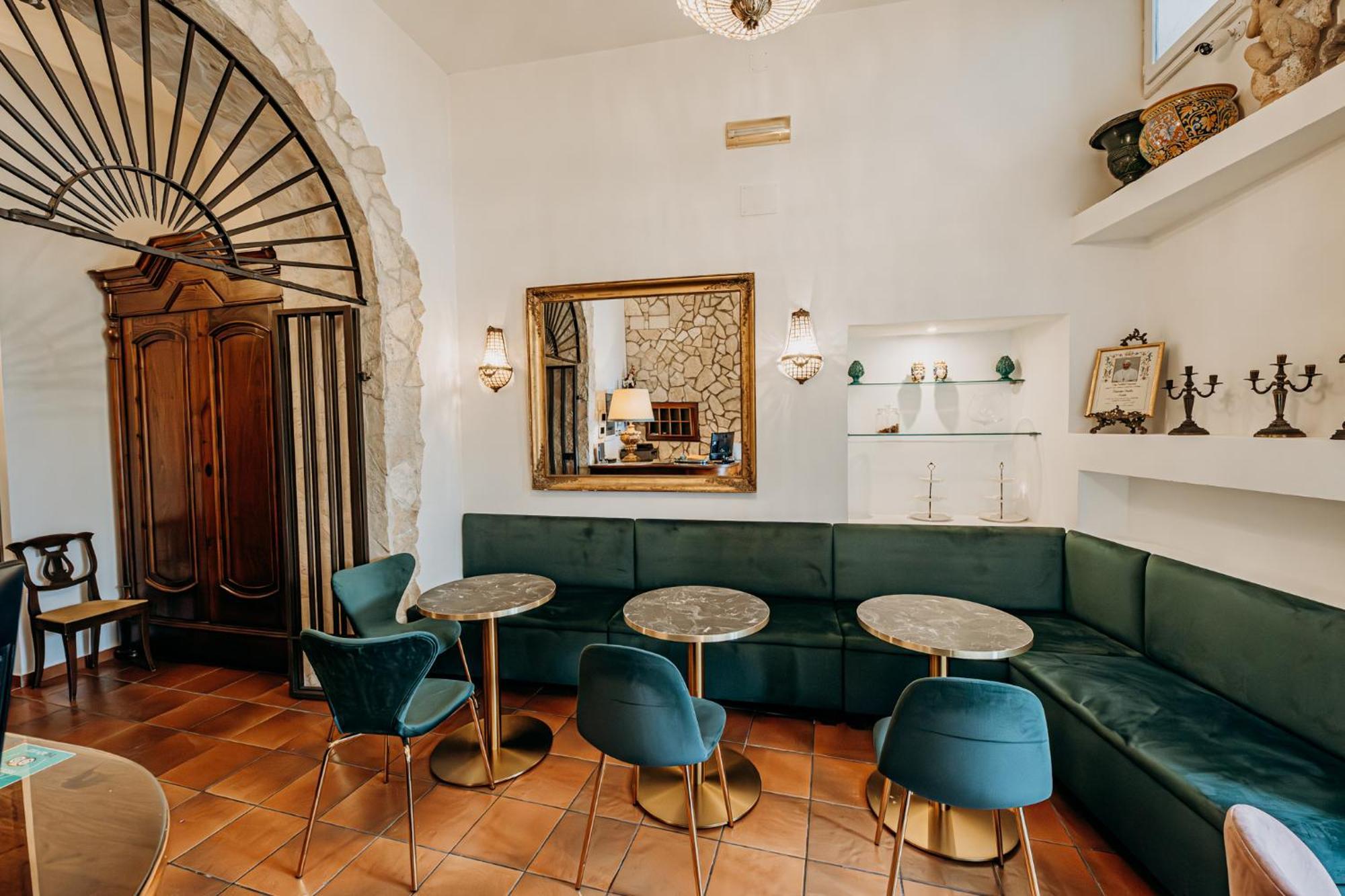 Bed and Breakfast Palazzo Giunta - Porta Marina Ortigia Сиракузы Экстерьер фото