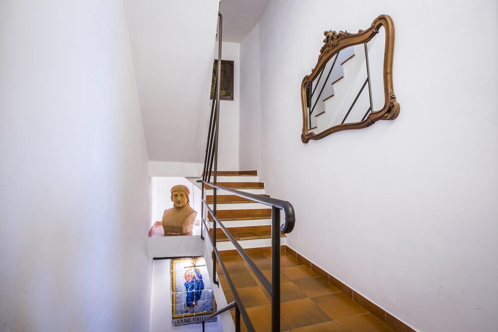 Bed and Breakfast Palazzo Giunta - Porta Marina Ortigia Сиракузы Экстерьер фото