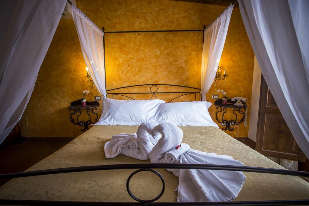 Bed and Breakfast Palazzo Giunta - Porta Marina Ortigia Сиракузы Экстерьер фото